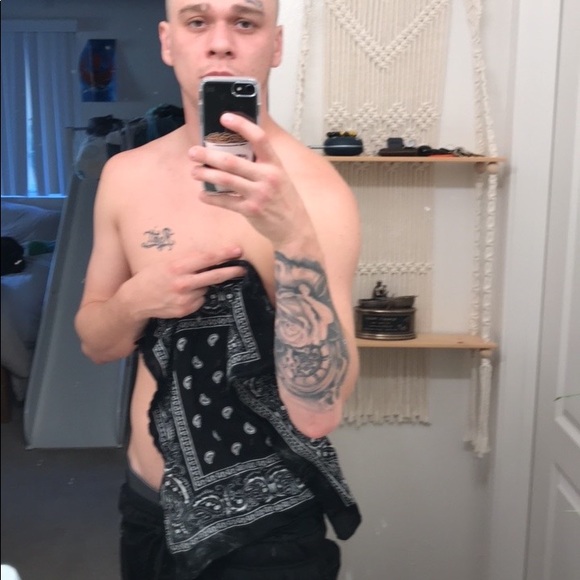 Meet your Posher, Evan - Picture 6 of 6